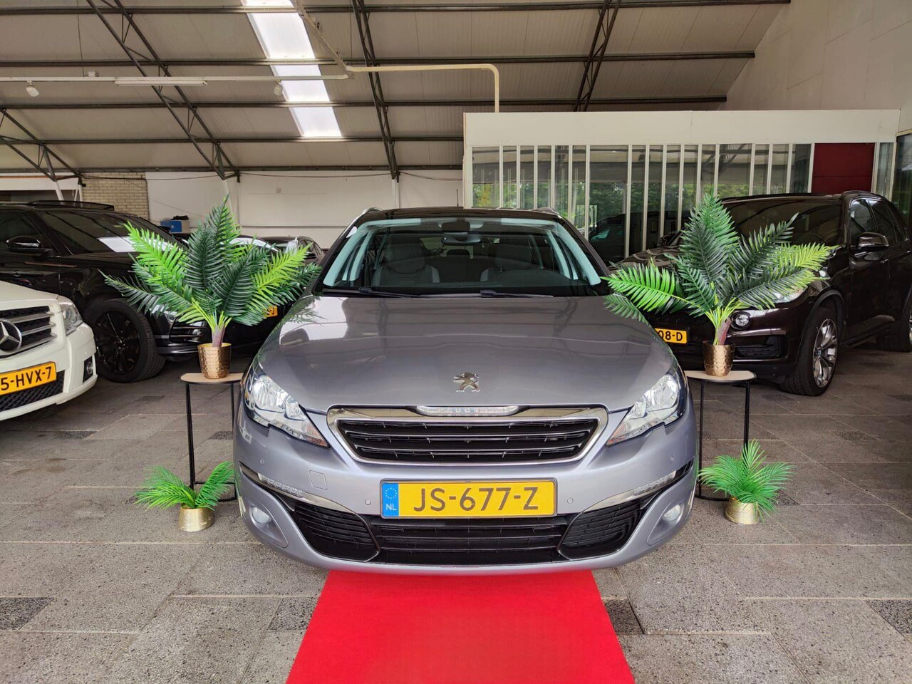 Peugeot 308 SW - 1.2 Style PANO NAVI CAMERA NAP! 2016 - AutoWereld.nl