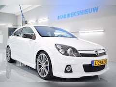 Opel Astra - Nürburgring Edition – nr. 159 van 835
