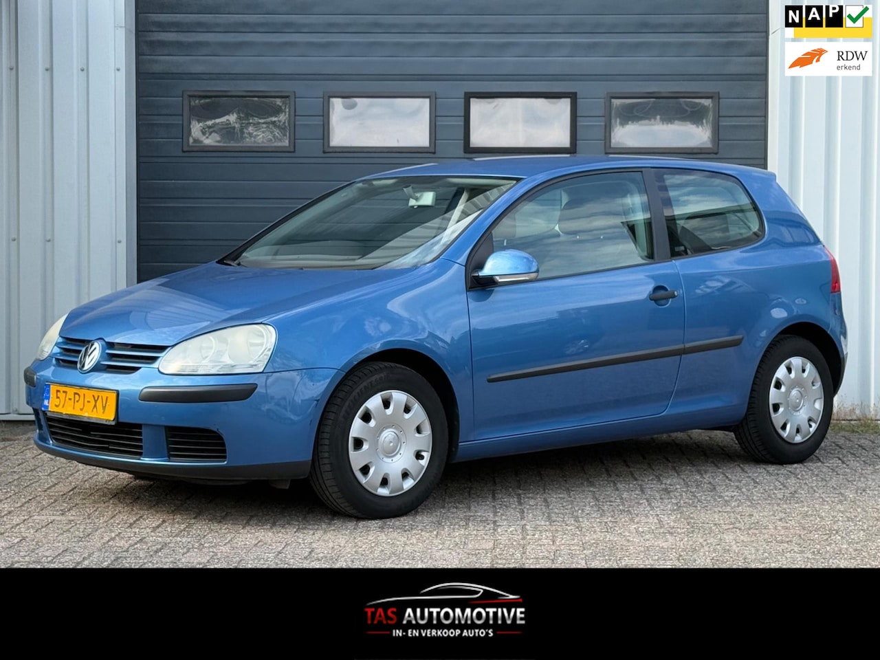 Volkswagen Golf - 1.6 FSI Trendline 2e EIG/AUTOMAAT/64.509KM - AutoWereld.nl