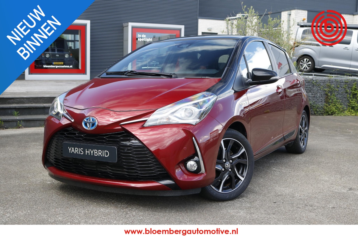 Toyota Yaris - 1.5 Hybrid Bi-Tone Plus 1.5 Hybrid Bi-Tone Plus - AutoWereld.nl