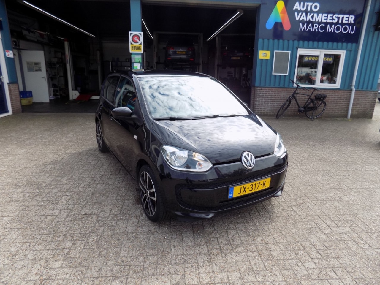 Volkswagen Up! - 1.0 move up! BlueM. - AutoWereld.nl