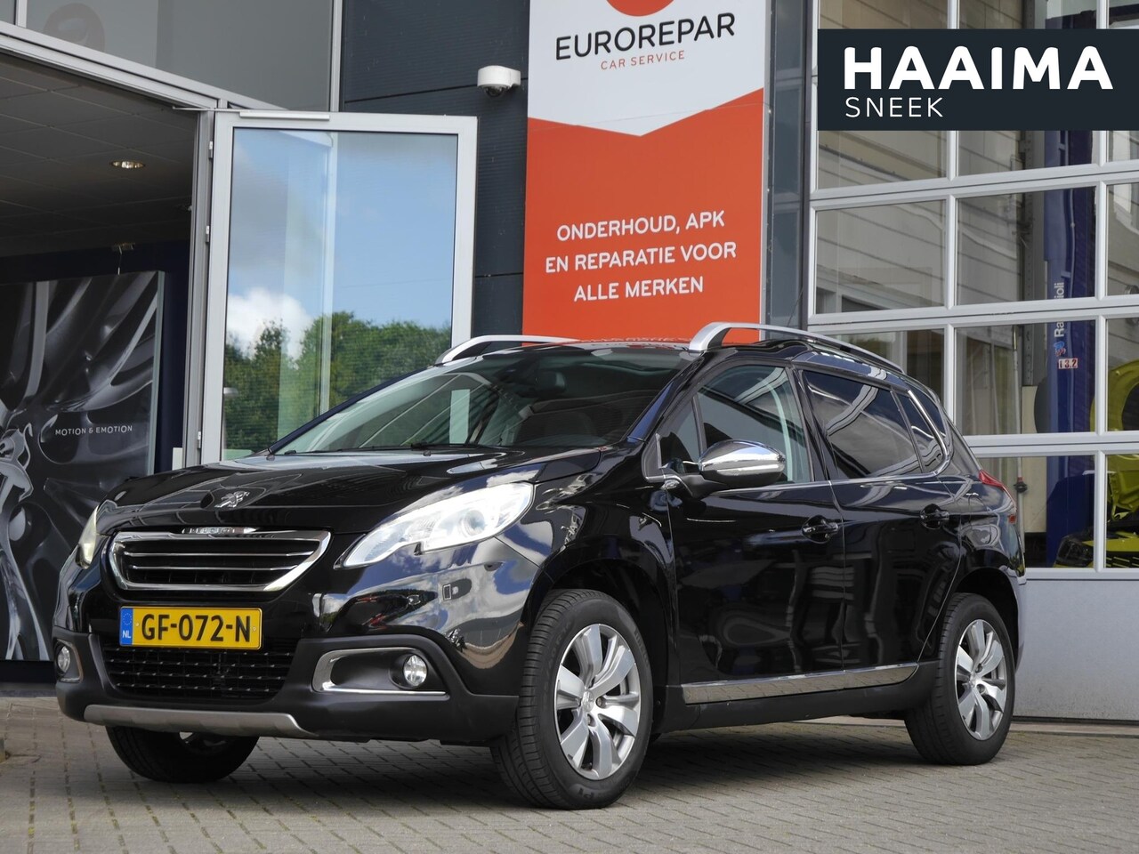 Peugeot 2008 - 1.2 PureTech Allure | Navigatie | Panoramadak | Trekhaak | Lichtmetalen velgen | Elektrisc - AutoWereld.nl