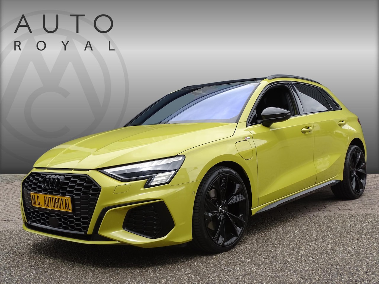Audi A3 Sportback - competition 40 tfsi E-TRON|RS3 STOELEN|NAVIGATIE|LED MATRIX KOPLAMPE/ACHTERLICHTEN|19 INCH - AutoWereld.nl