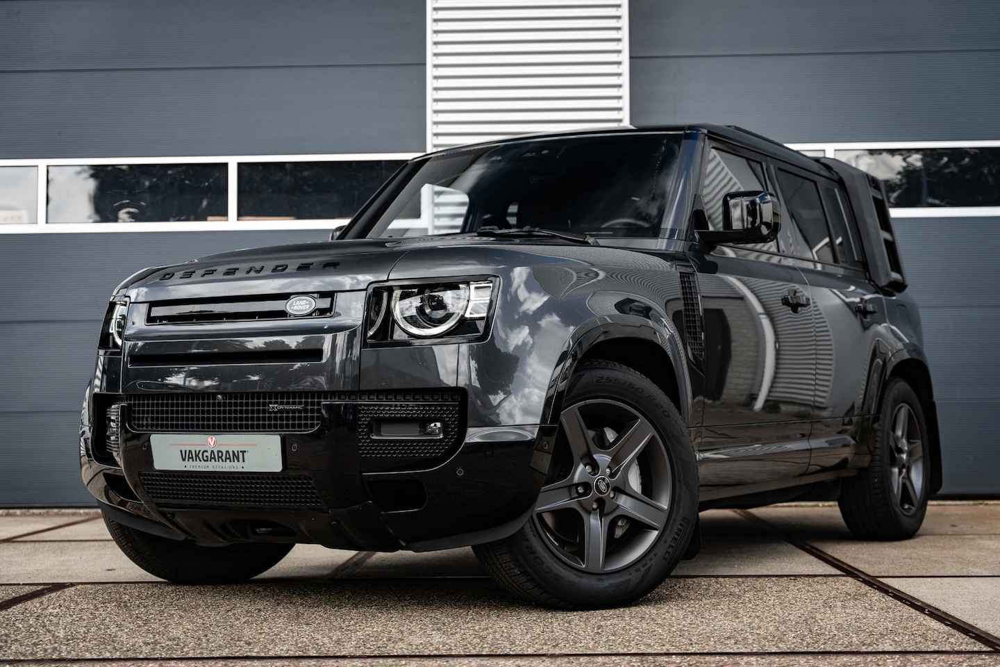 Land Rover Defender 110 - 2.0 P400e X-Dynamic HSE |Meridian |Luchtvering |Panorama |ACC - AutoWereld.nl