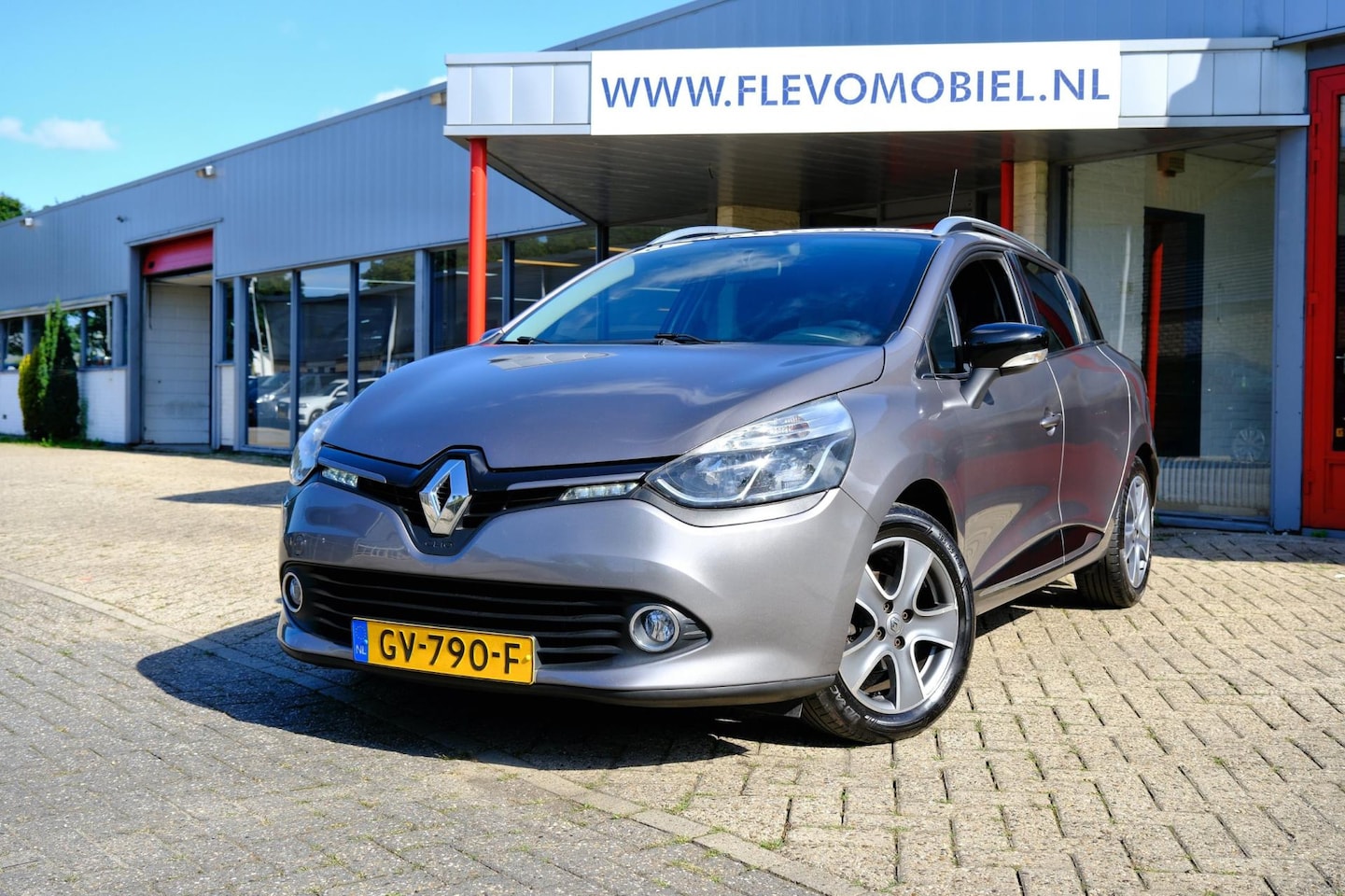 Renault Clio Estate - 1.5 dCi ECO Night&Day Navi|Airco|LMV - AutoWereld.nl