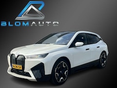 BMW iX - xDrive40 M-SPORT PANO+RUITGESTIKT LEDER+LASER+22INCH