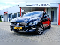 Volvo V60 - 2.4 D5 Twin Engine Special Edition Aut. Pano|Xenon|Leder|Navi|Cam
