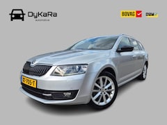 Skoda Octavia Combi - 1.0 TSI Greentech Style Business Pano, Trekhaak, LED, NAP