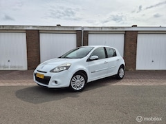 Renault Clio - 1.2 Authentique/ Origineel NL / 5-Deurs / Cruisecontrol / Nieuwe APK
