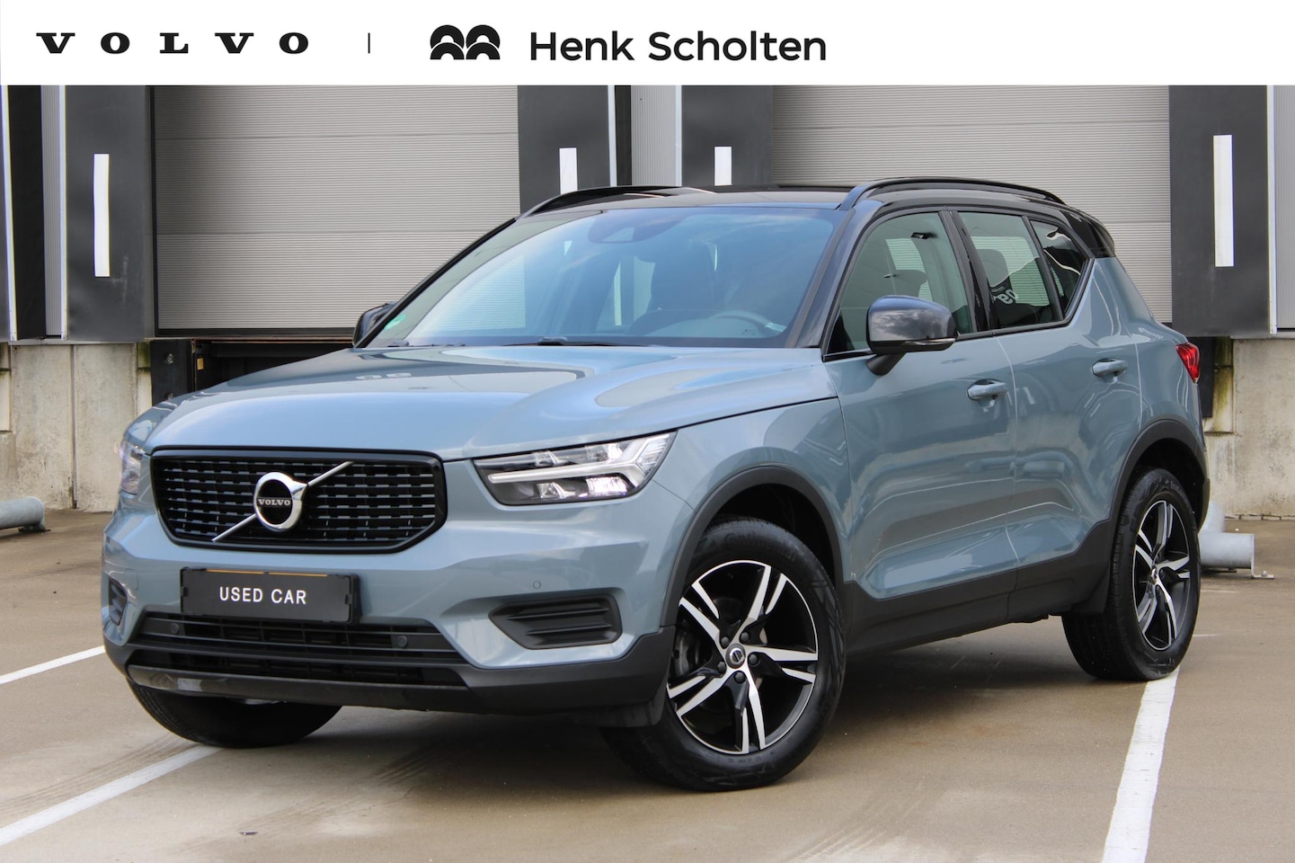 Volvo XC40 - T3 Automaat R-Design | Verwarmbare Voor + Achterstoelen | Standkachel | Achteruitrijcamera - AutoWereld.nl