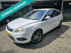 Ford Focus - 1.6 Trend | NIEUWE APK | 12MND GARANTIE | AIRCO | CRUISE | LMV |