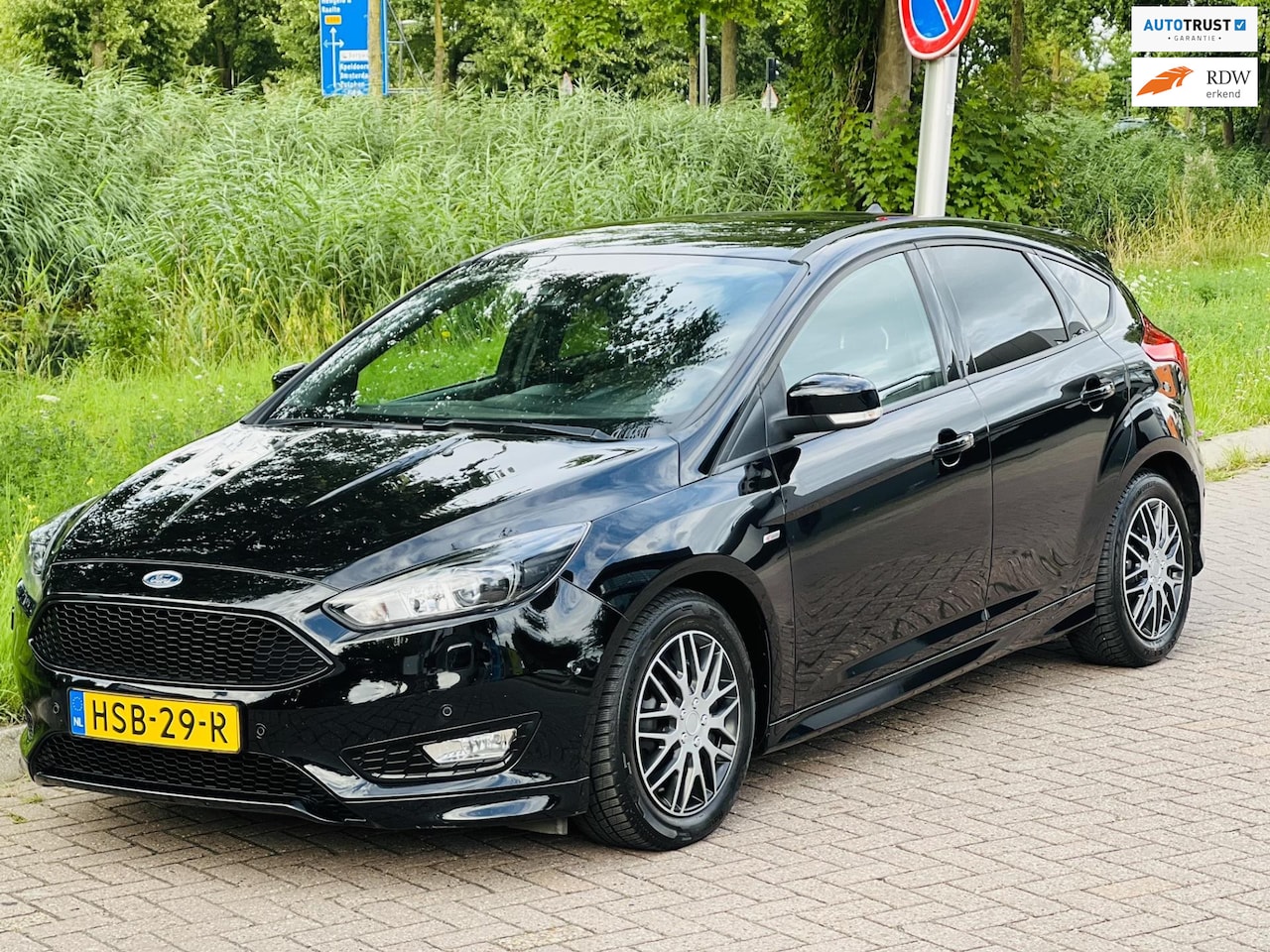 Ford Focus - ST-LINE 2018 /NAVI/XENON/5Drs.140 PK !!!VOLL OPTIES - AutoWereld.nl