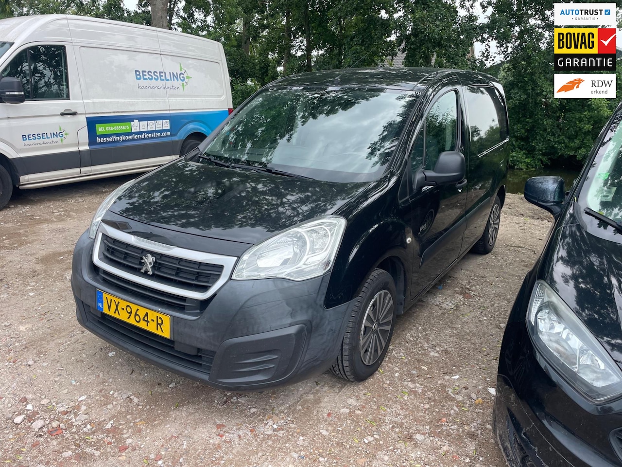 Peugeot Partner - 120 1.6 BlueHDi 100 L1 XR ZWART ‘16 AC - AutoWereld.nl
