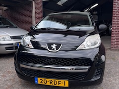 Peugeot 107 - 1.0-12V XR