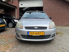 Ford Fiesta - 1.6-16V Futura