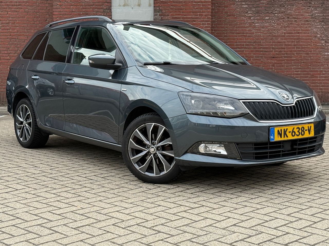 Skoda Fabia Combi - 1.2 TSI Drive|NAVI|CRUISE|CLIMATE|PDC|1EIG - AutoWereld.nl