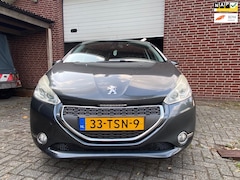 Peugeot 208 - 1.6 VTi Allure