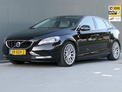 Volvo V40 - 1.6 T4 Momentum 180pk NAP Navi Cruise Clima