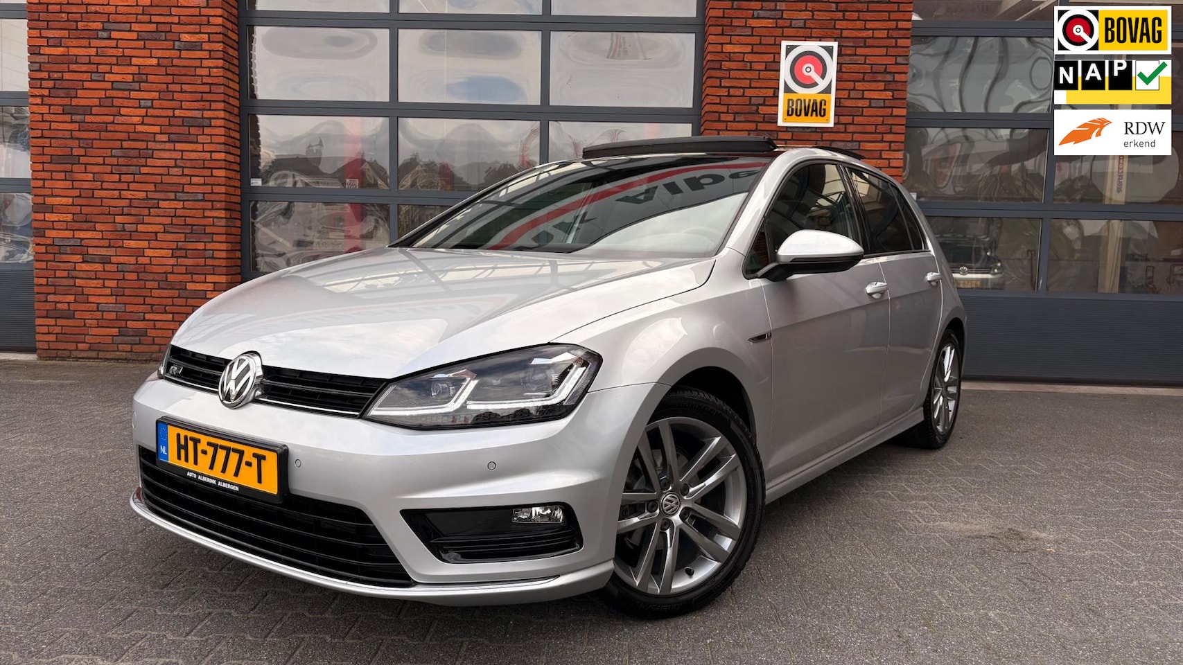 Volkswagen Golf - 1.2 TSI R-line |Schuifdak|Led|Camera|2X R line| - AutoWereld.nl