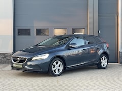 Volvo V40 - 2.0 T2 Momentum|Navi|LED|Cruise|Stoelverwarming