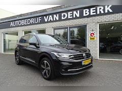 Volkswagen Tiguan - 1.5 TSI ACT DSG Active / Virtual / Head up / IQ Light