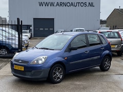 Ford Fiesta - 1.3-8V Champion 5-DEURS, AIRCO, APK TOT 17-07-26, STUURBEKRACHTIGING, ELEK-RAMEN, AIRBAGS,