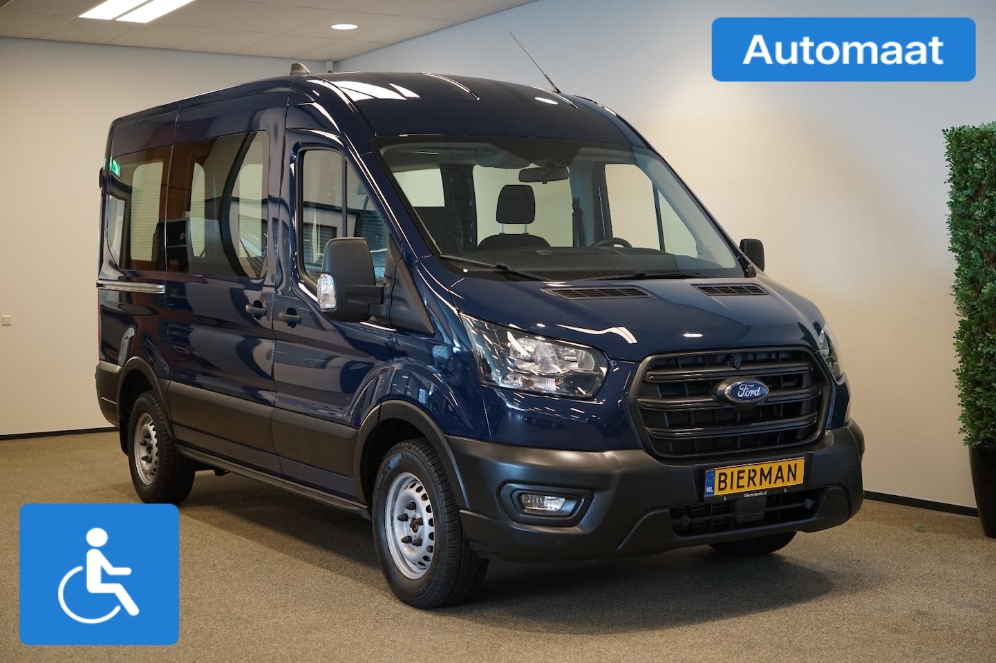 Ford Transit - L2H2 Rolstoelbus Automaat Rolstoel voorin - AutoWereld.nl