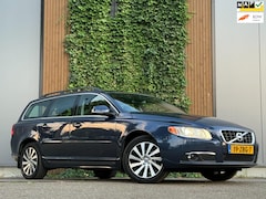 Volvo V70 - 1.6 T4 Limited Edition 180PK|Trekhaak|automaat