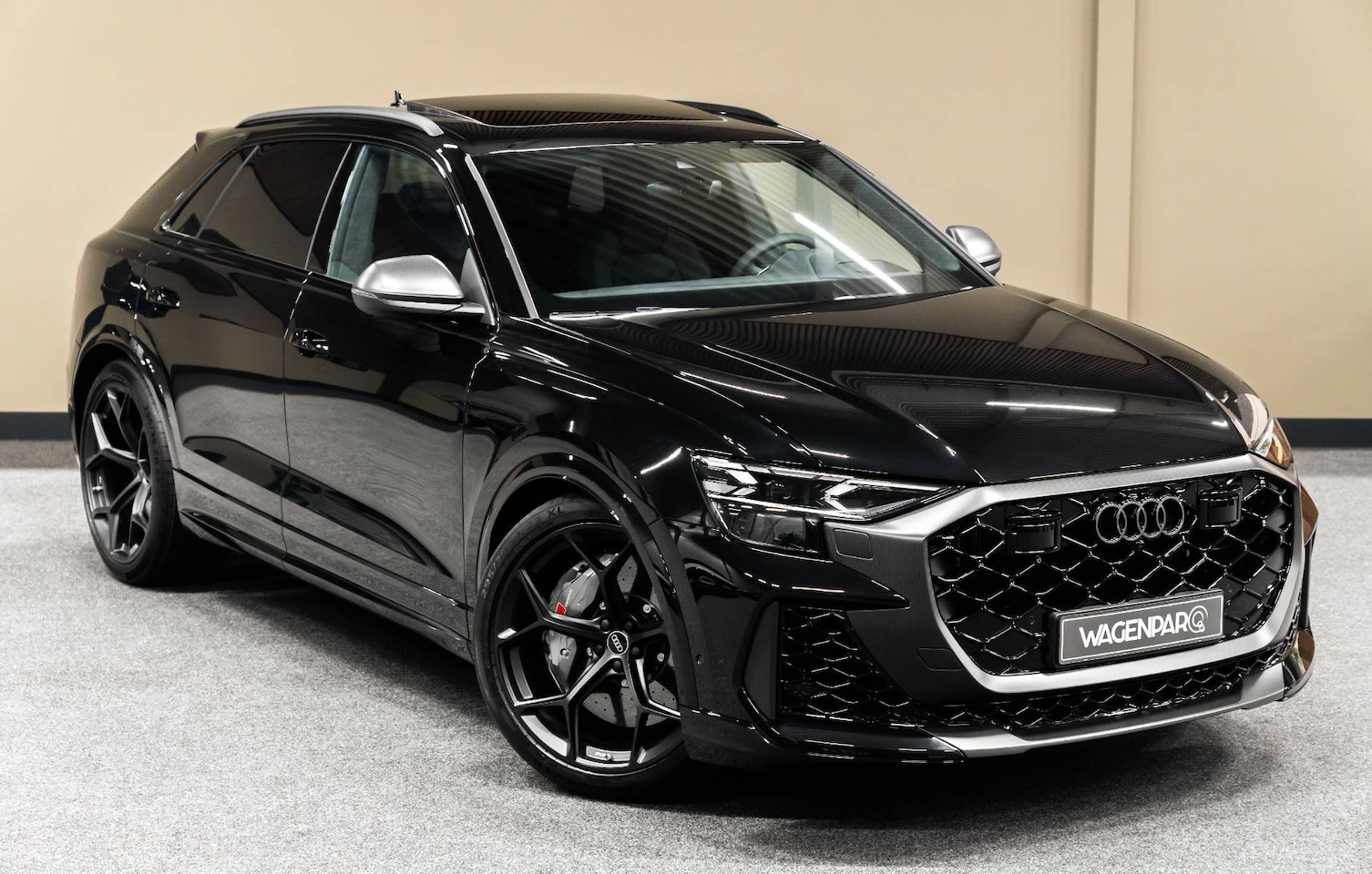 Audi RSQ8 - Performance CARBON*B&O ADV*SPORT.DIFF*305 KM/H - AutoWereld.nl
