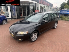 Volvo V50 - 2.0 Sport airco navi trekhaak