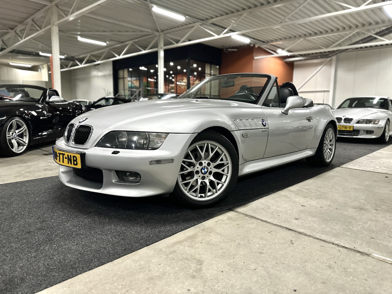 BMW Z3 Roadster - 2.2i Aut. Sport Line Widebody l Mint Condition l incl. hardtop! - AutoWereld.nl