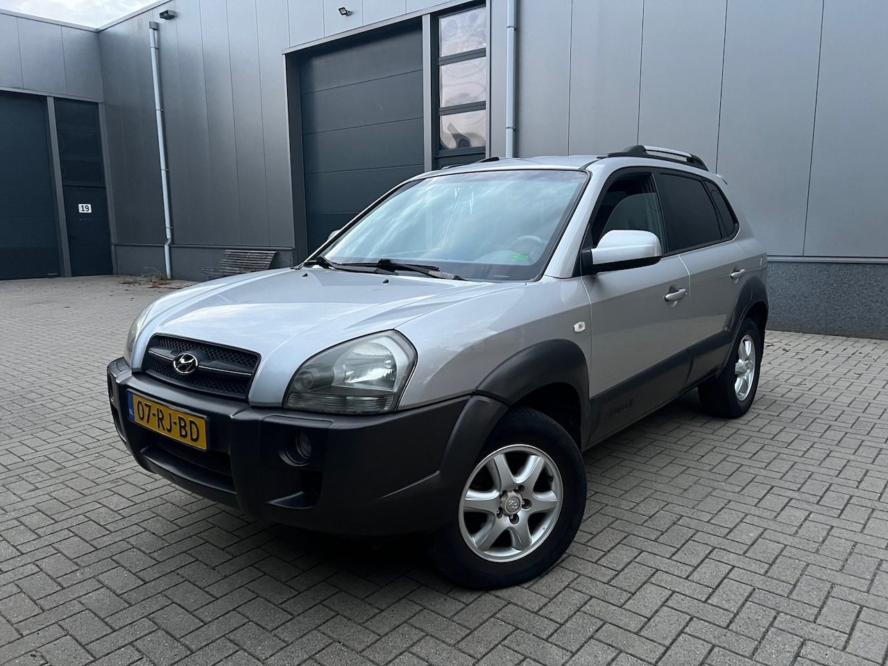 Honda CR-V - 2.0I-16V LS Airco/ Trekhaak/Jaar Apk - AutoWereld.nl