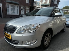 Skoda Fabia - 1.2 TSI Drive Arico Navi Nette Auto met Nieuwe Apk en Beurt