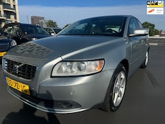 Volvo S40 - 2.4i Edition II Goed Onderhouden Zeer Nette Auto met veel opties