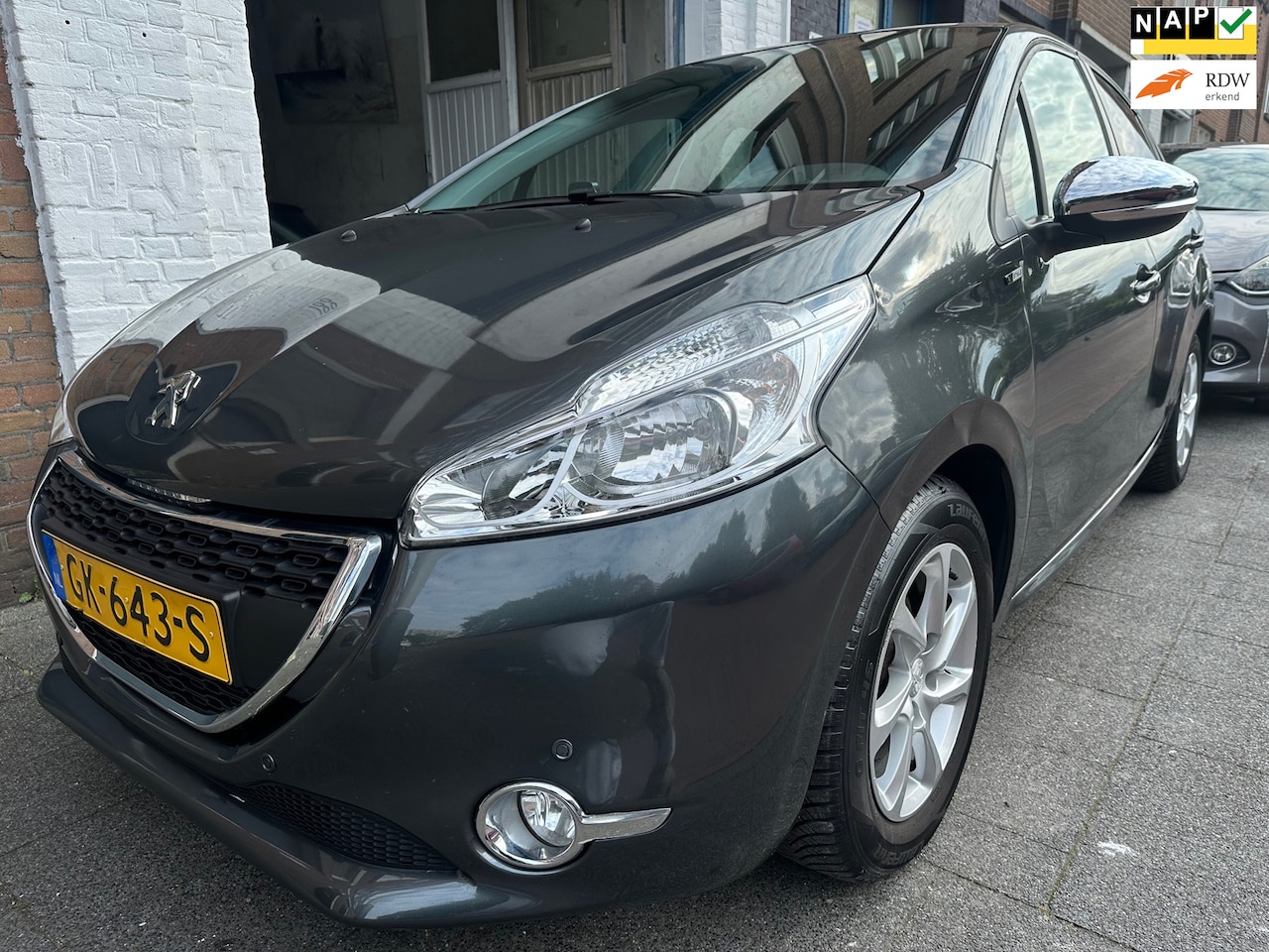 Peugeot 208 - 1.2 PureTech Style Airco Cruise Nieuwe Distributie en Grote Beurt met Apk - AutoWereld.nl