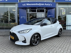 Toyota Yaris - 1.5 Hybrid 130 Launch Edition Fabrieksgarantie Stoel en Stuurwiel verwarming info: M.Safar