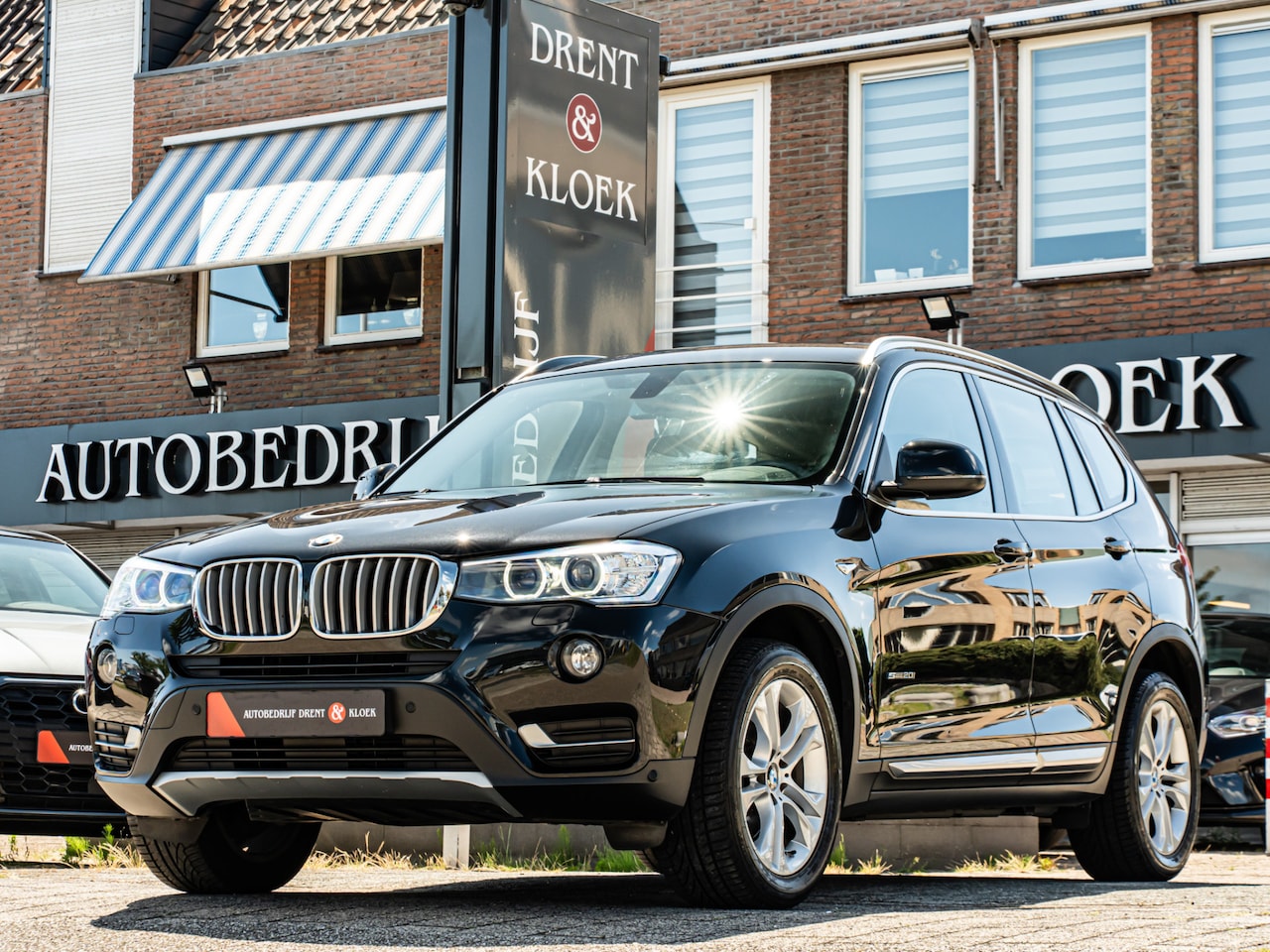 BMW X3 - sDrive20i High Exe ORG NL LED LEDER NAVI PROFF 18 INCH CRUISE - AutoWereld.nl