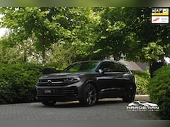 Volkswagen Touareg - 3.0 TSi R e-Hybrid, HUD, Night-vision, Massage st, Dynaudio, Pano, Trekhaak elektr