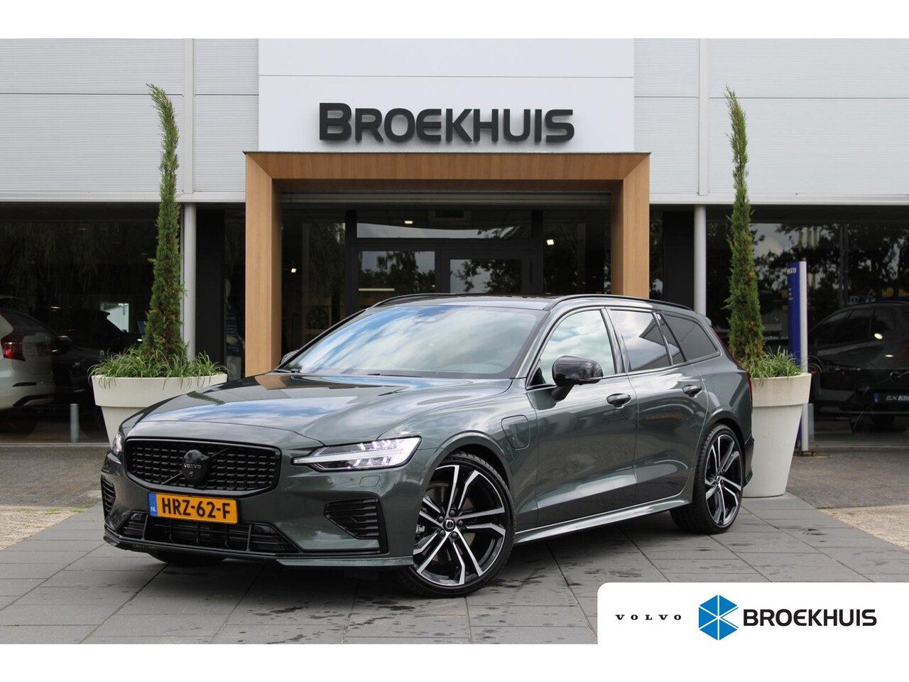 Volvo V60 - 2.0 T6 Plug-in hybrid AWD Ultra Dark | Bowers & Wilkins |  Head-Up Display | Stoel massage - AutoWereld.nl