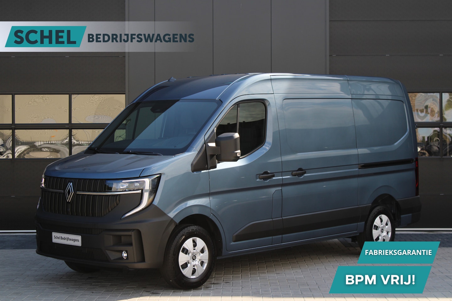 Renault Master - T35 2.0 dCi 170pk L2H2 Extra - 2x Schuifdeur - Navigatie - Blind Spot - Camera - Stoelverw - AutoWereld.nl