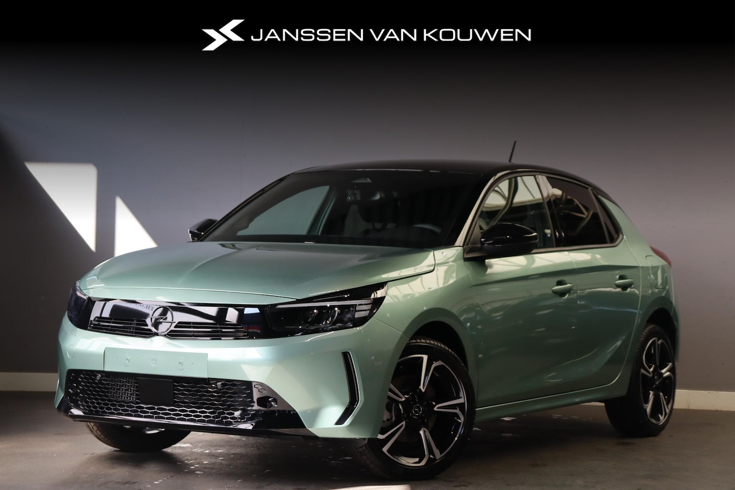 Opel Corsa - 1.2 Turbo Yes / Eukalyptus Green / 17'' / Nieuw op voorraad / - AutoWereld.nl