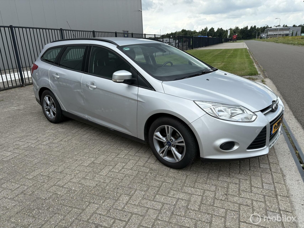 Ford Focus Wagon - 1.0 EcoBoost Edition Plus 1.0 EcoBoost Edition Plus - AutoWereld.nl