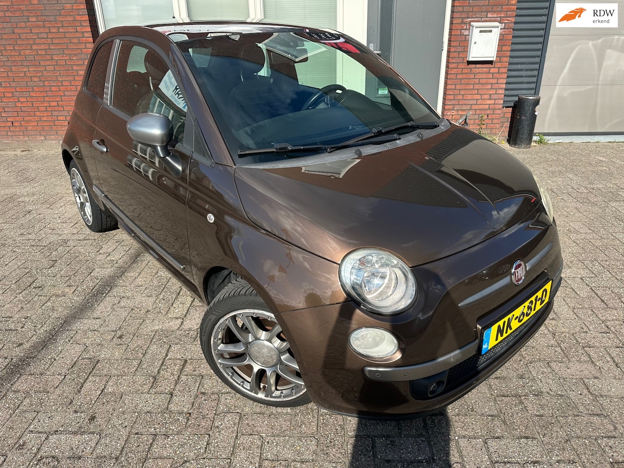 Fiat 500 - 1.2 By Diesel / Leder / Airco / 17 inch - AutoWereld.nl