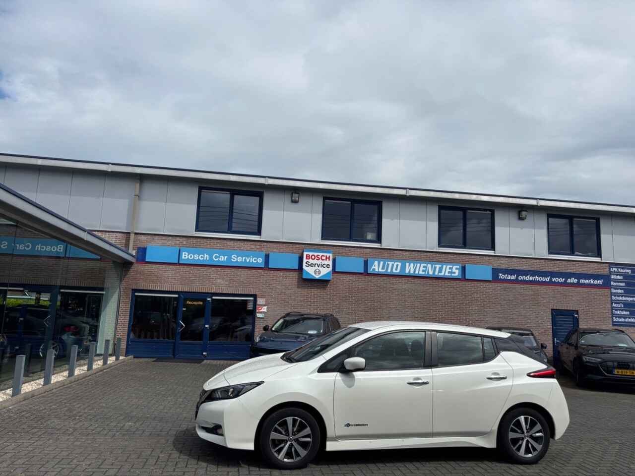 Nissan LEAF - Acenta 40kWh | Navi | Carplay - AutoWereld.nl