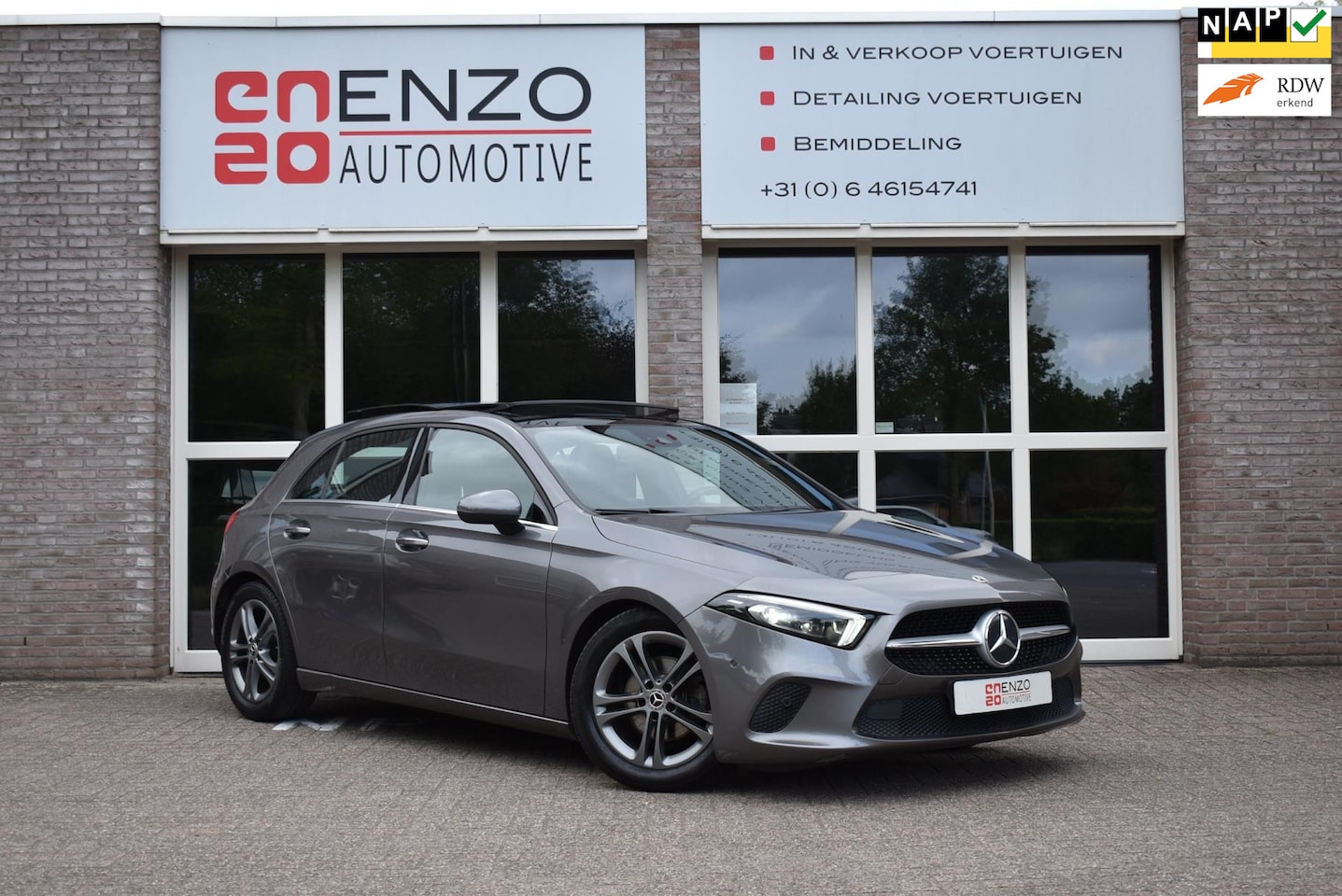 Mercedes-Benz A-klasse - 180 Business Solution Pano Ambiente ACC Vol Stoelv - AutoWereld.nl