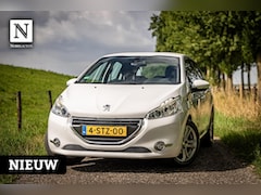 Peugeot 208 - 1.2 VTi Allure|NAP|Trekhaak | Db. riem vervangen