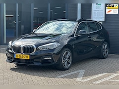 BMW 1-serie - 118i Executive Edition/1STE EIG/NAVI/CARPLAY/LED/NL AUTO NAP