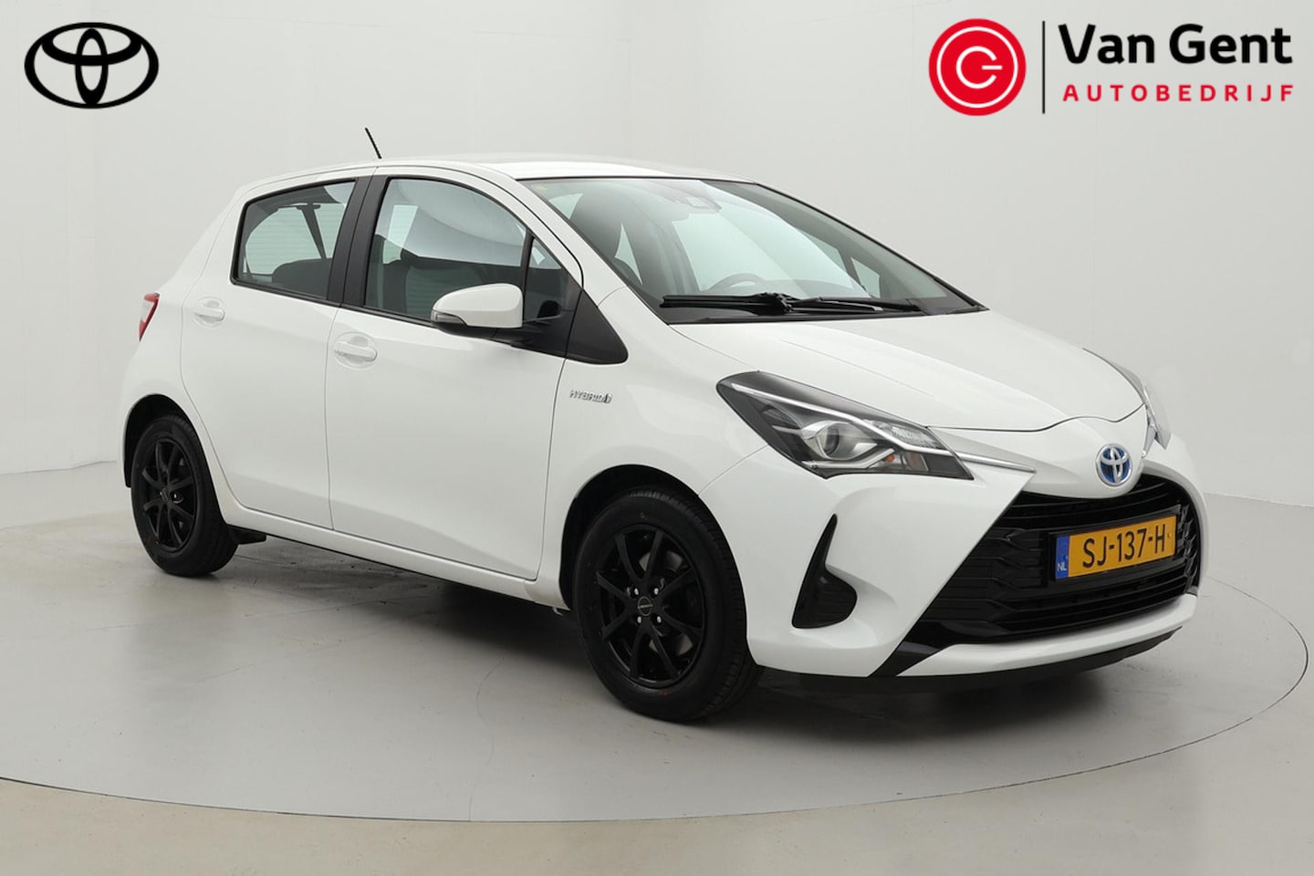 Toyota Yaris - 1.5 Hybrid Aspiration | Navigatie | Cruise Control | Clima | Camera | 15 inch | Bluetooth - AutoWereld.nl