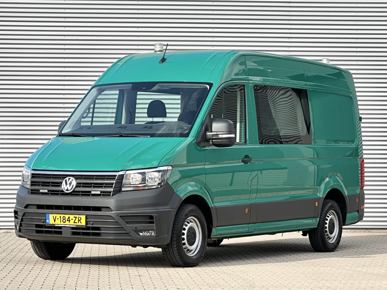 Volkswagen Crafter - 35 2.0 TDI L2H2 DC Dubble cabine Highline RWD - AutoWereld.nl