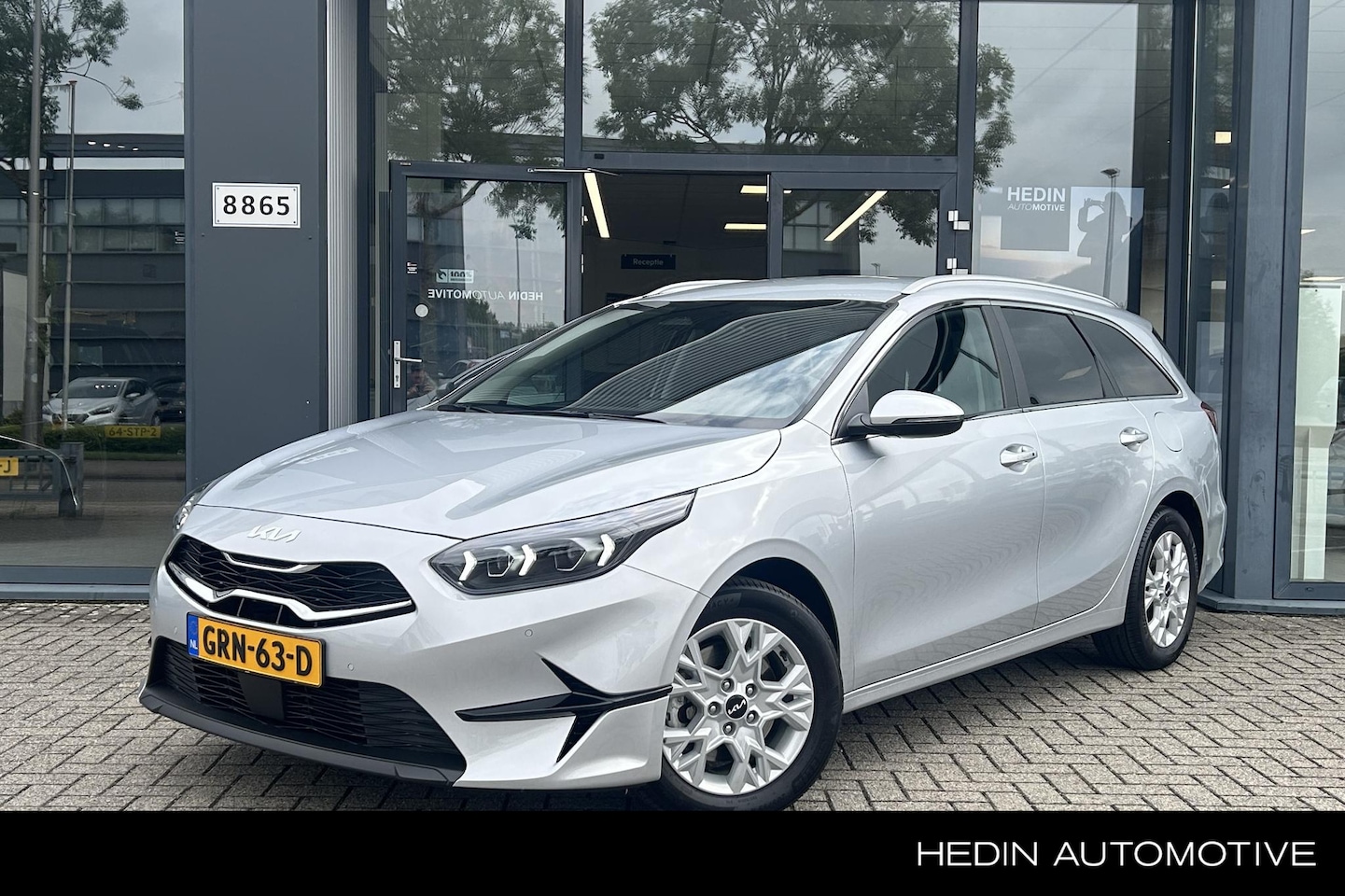 Kia Cee'd Sportswagon - Ceed 1.5 T-GDi DynamicPlusLine AUTOMAAT | KEYLESS | CAMERA | NAVIGATIE | 16INCH LICHTMETAA - AutoWereld.nl